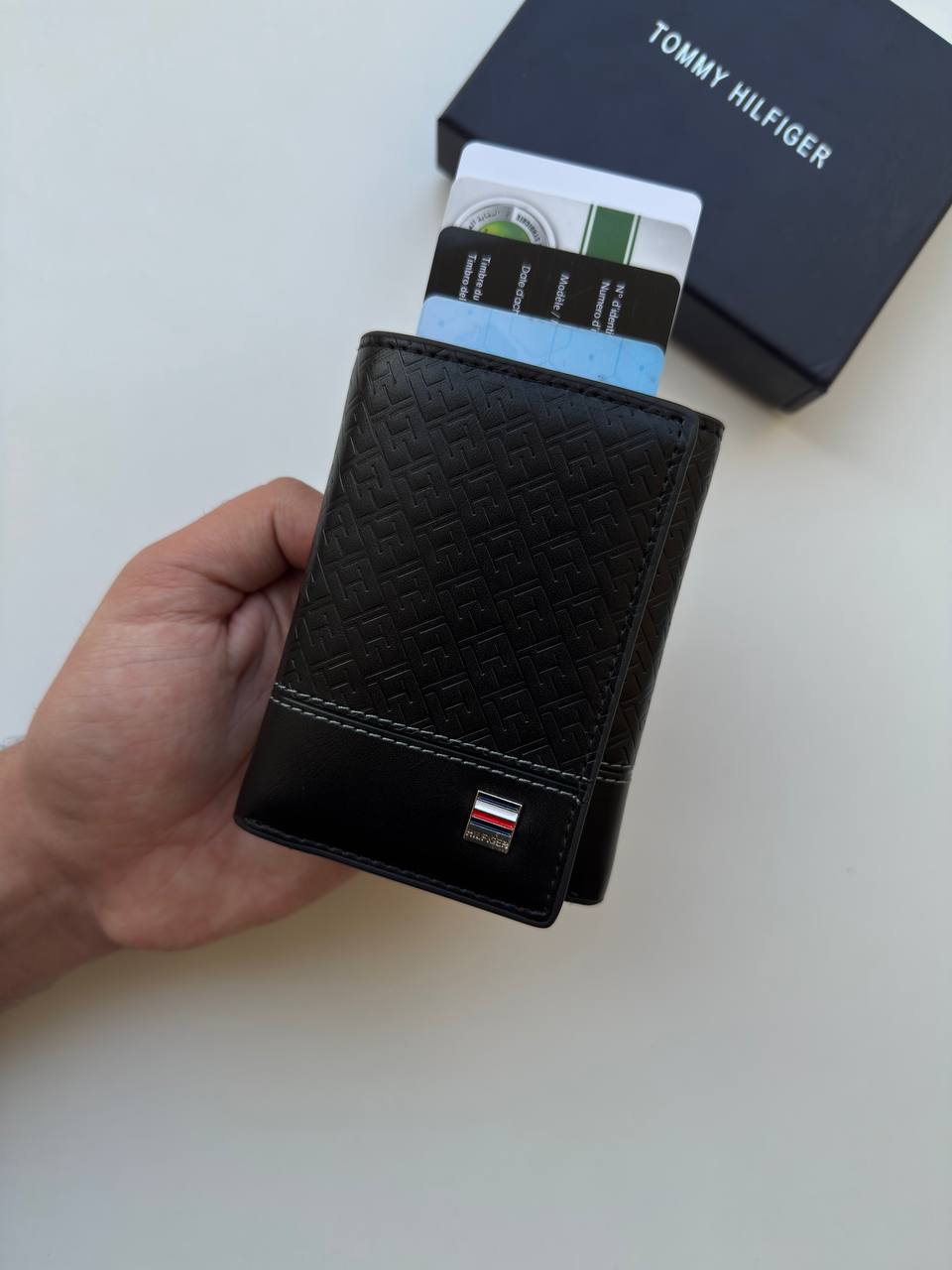 Tommy Wallets Model (1)