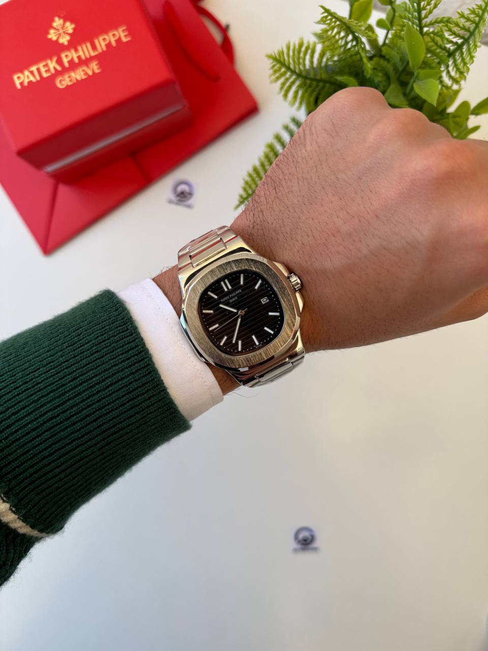 Wrist Patek 5711 Gold Nautilus 5712 Gold Patek Nautilus Buy Patek